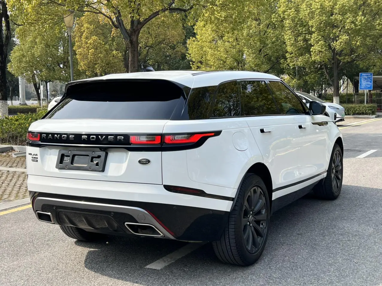 Land Rover Range Rover Star Pulse P380 R-DYNAMIC SE