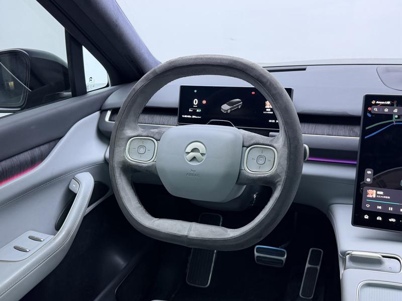 NIO NIO ES8 2023