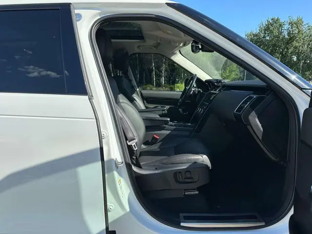 Land Rover discover 3.0 V6 SE