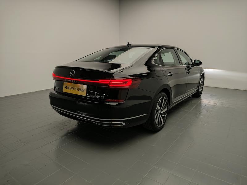 Volkswagen Passat 2024