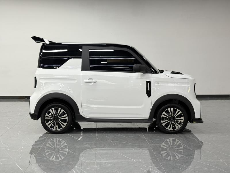 Geely Galaxy panda 2025