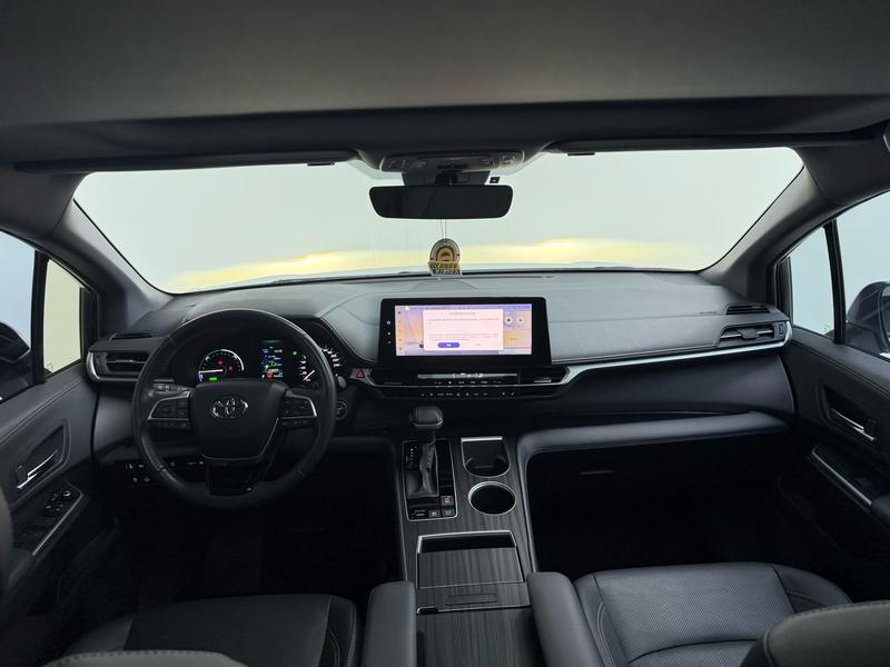 Toyota Sienna 2024