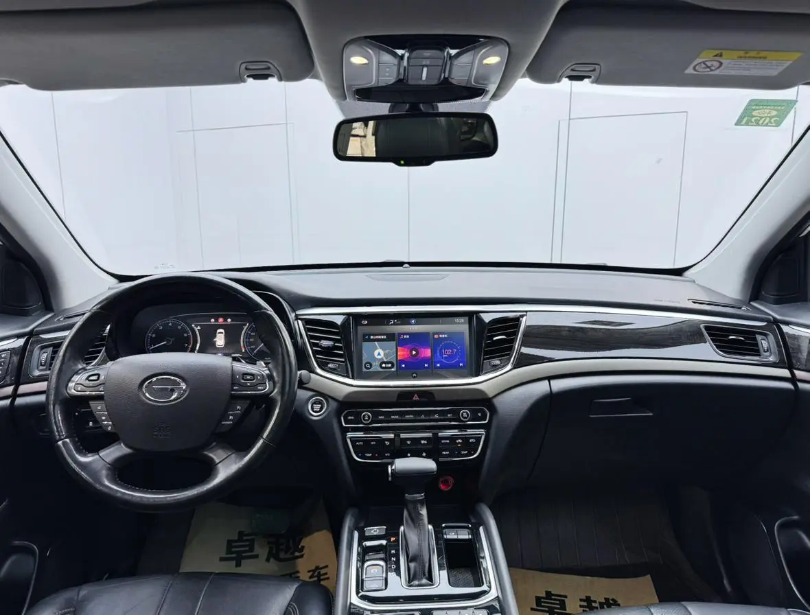 GAC Trumpchi GS8 320T two-wheel drive luxury Zhilian Edition 7 seats