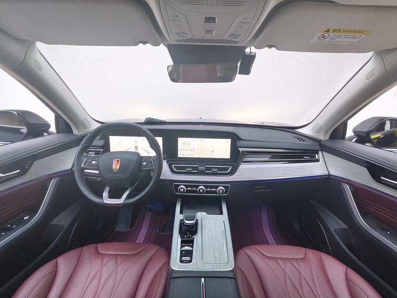 Hongqi Red Flag HS5 2025