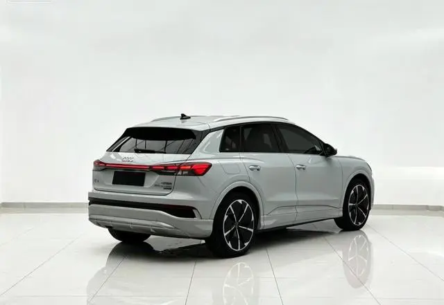 Audi Audi Q5 e-tron 40 e-tron Xingyao Mecha Set