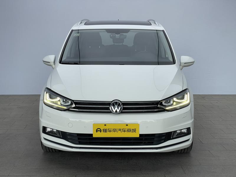 Volkswagen Touran L 2016