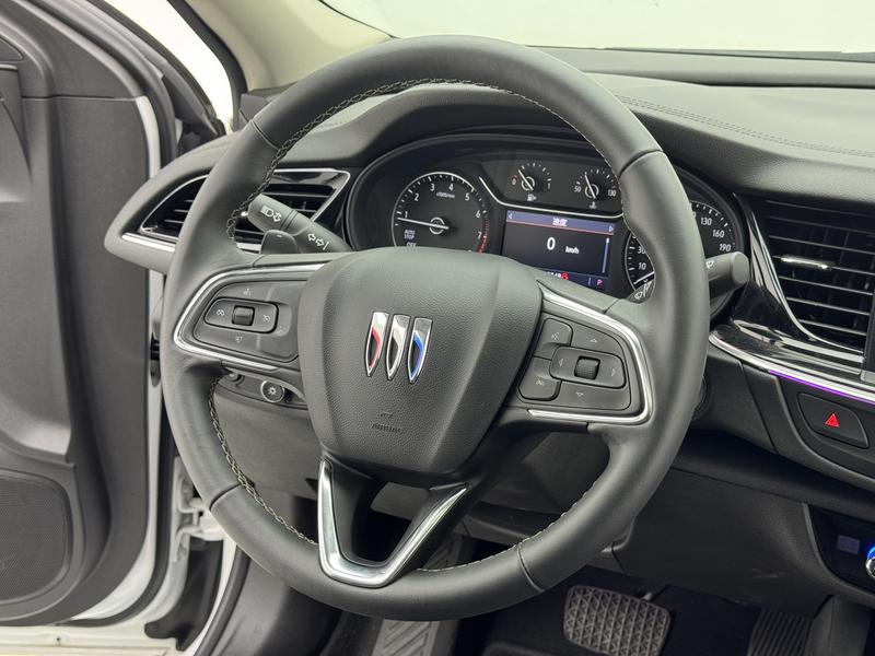 Buick Regal 2024