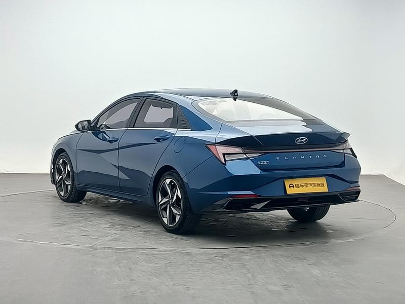 Hyundai Elantra 2021