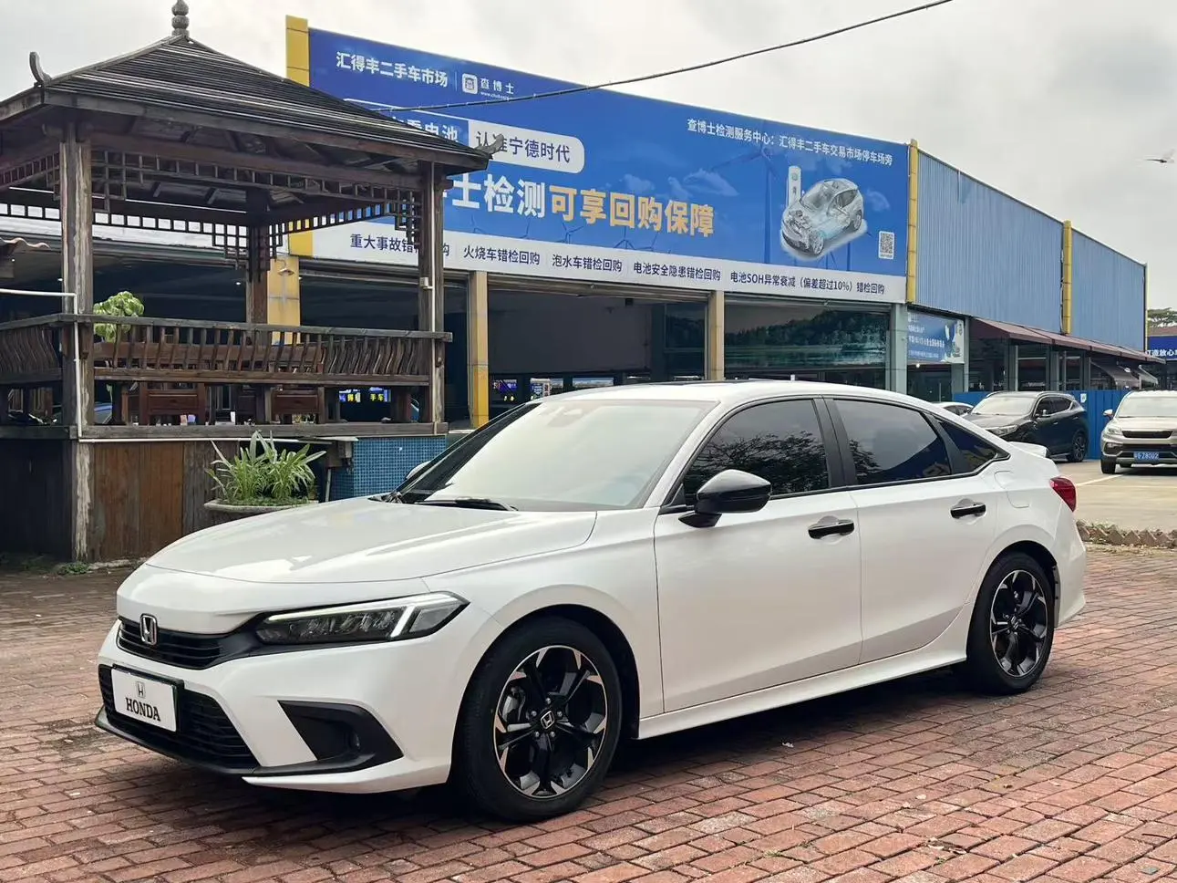Honda Civic 240TURBO CVT combustion version