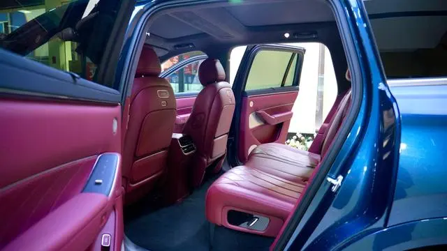 AITO Ask the world M8 Extended range Ultra five-seater version