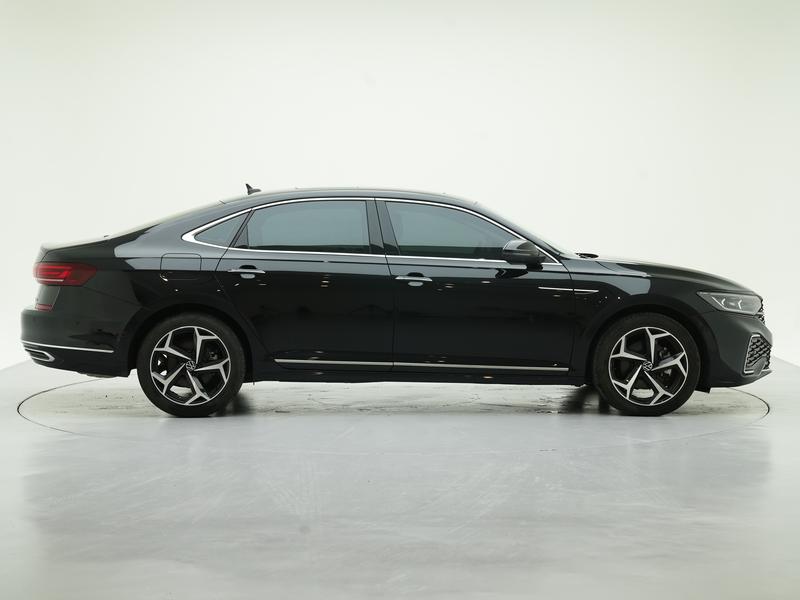 Volkswagen Passat 2024