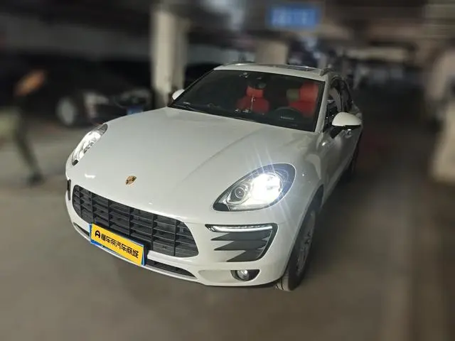 Porsche Macan Macan 2.0T