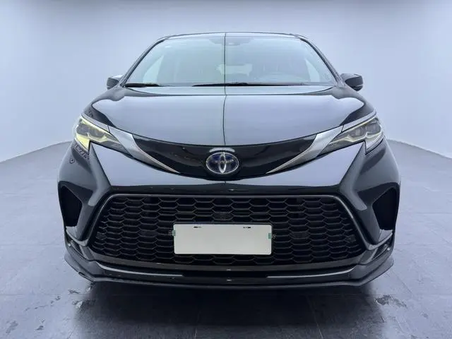 TOYOTA Grevia 2.5L Hybrid Ultimate Edition
