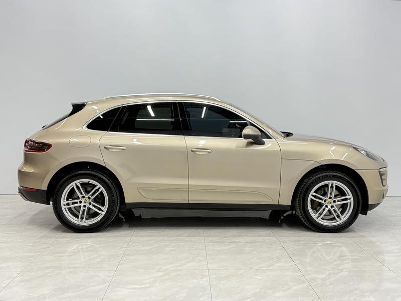 Porsche Macan 2014