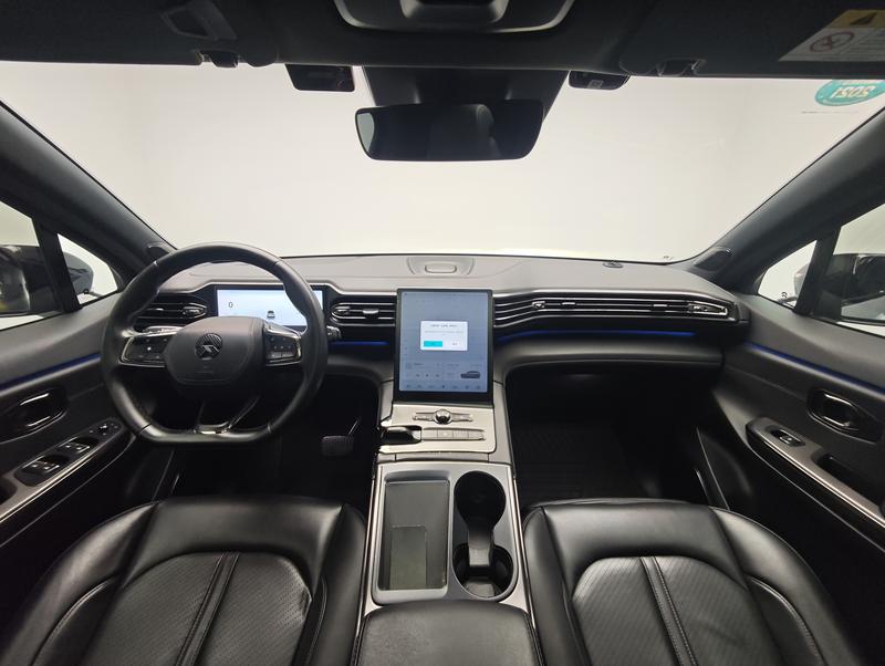 NIO NIO ES6 2020