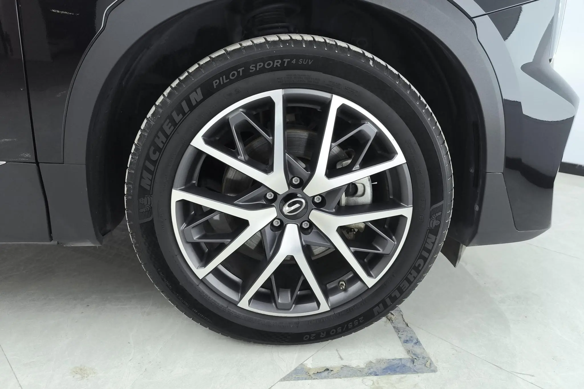 GAC Trumpchi GS8 Pilot Series 2.0 TGDI two-wheel drive Luxury Smart Edition