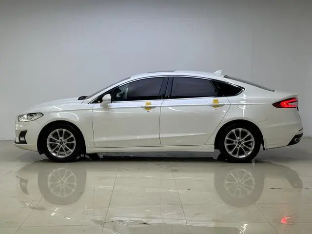 Ford Mondeo EcoBoost 180 fashion type