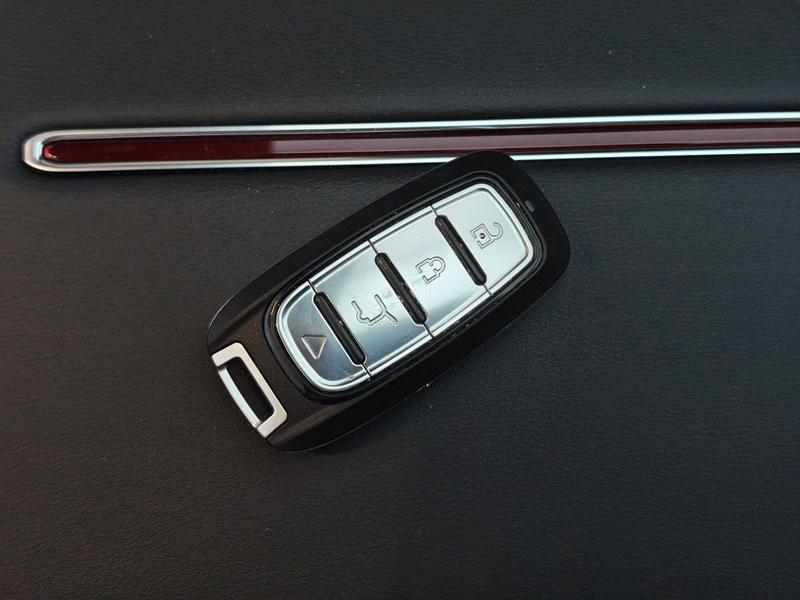 Hongqi Hongqi HS3 2023