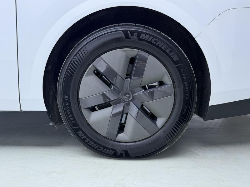 Li Auto Ideal MEGA 2025