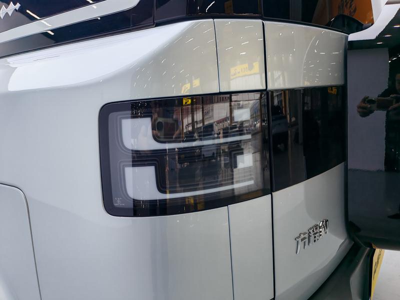 Fangchengbao Titanium 7 PHEV 2025