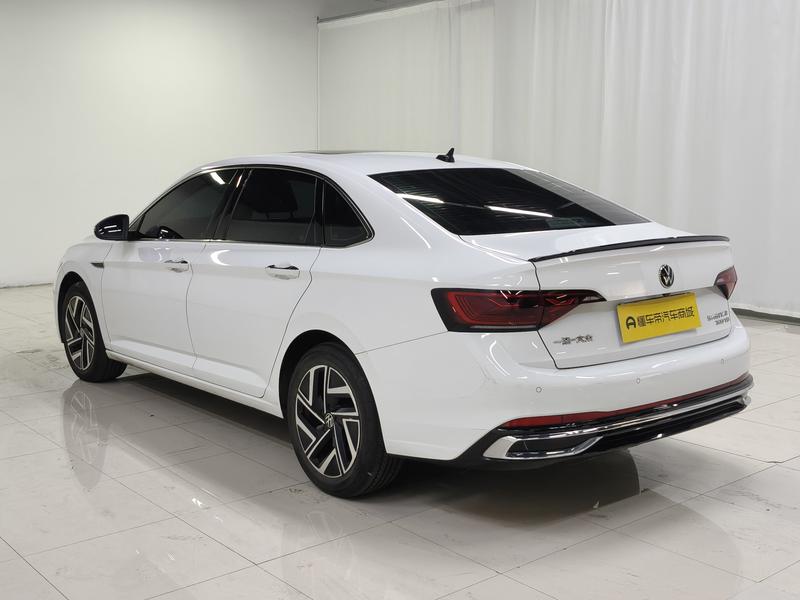 Volkswagen Sagitar 2023