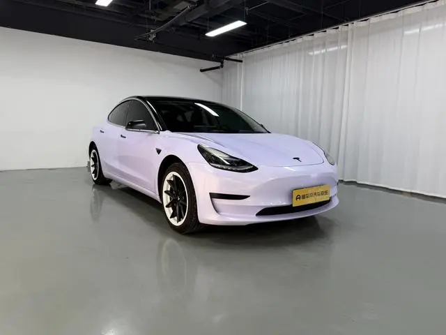 Tesla Model 3 Upgraded version of standard battery life rear drive