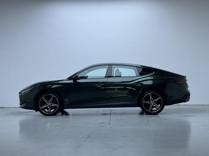 MG MG7 2025