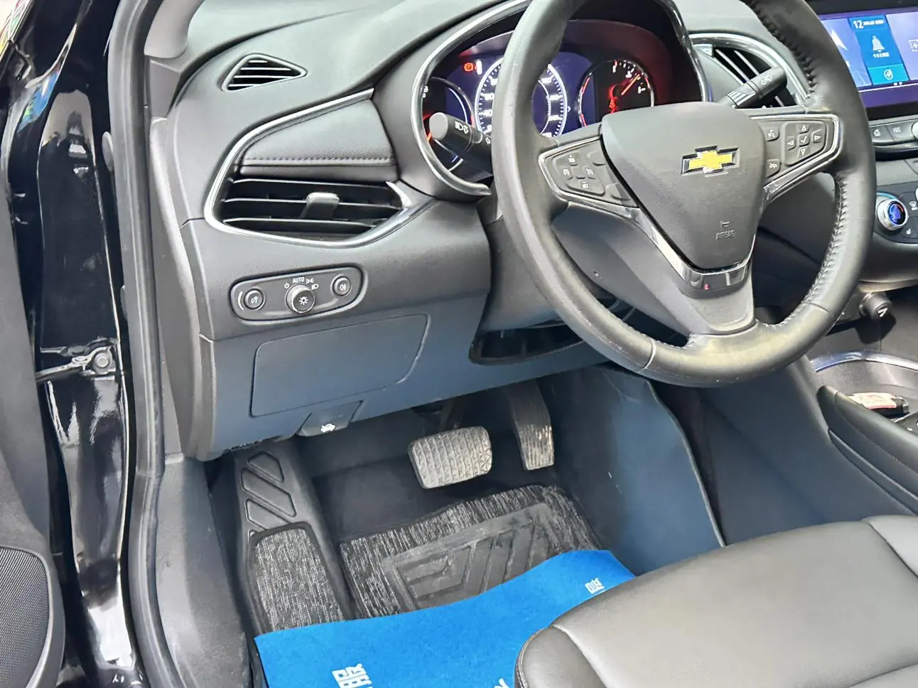 Chevrolet Mai Ruibao XL 535T automatic Sharp Union version