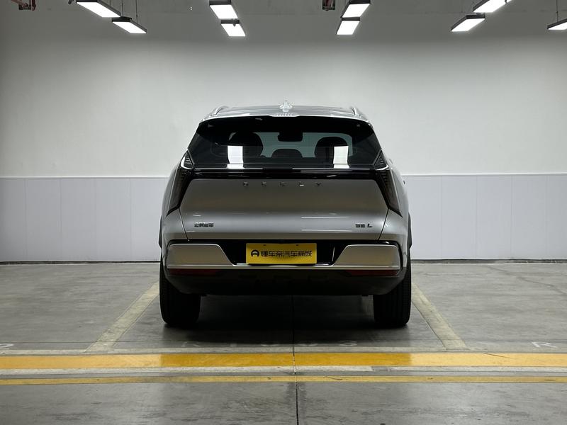 Geely Boyue L 2025