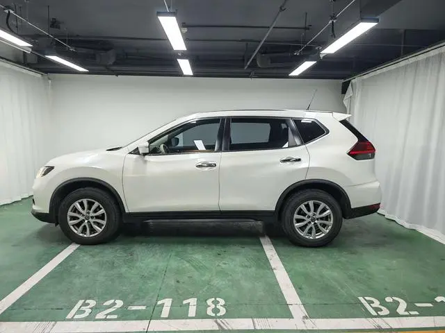 Nissan Qijun 2.0L CVT Zhilian Comfort Edition 2WD