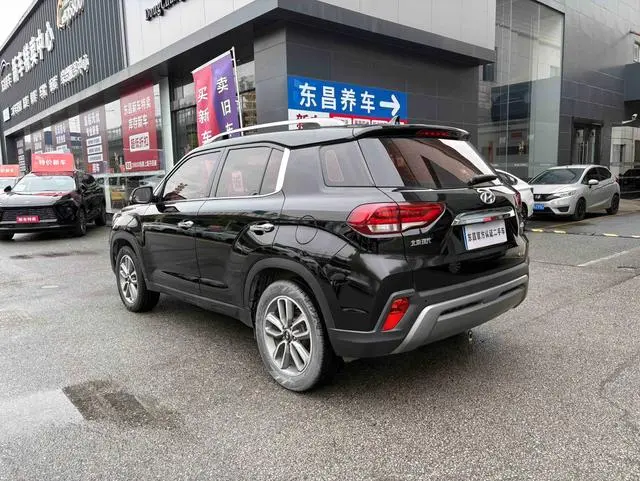 Hyundai Hyundai ix35 2.0L automatic two-wheel drive Zhiyong*Enjoy Edition