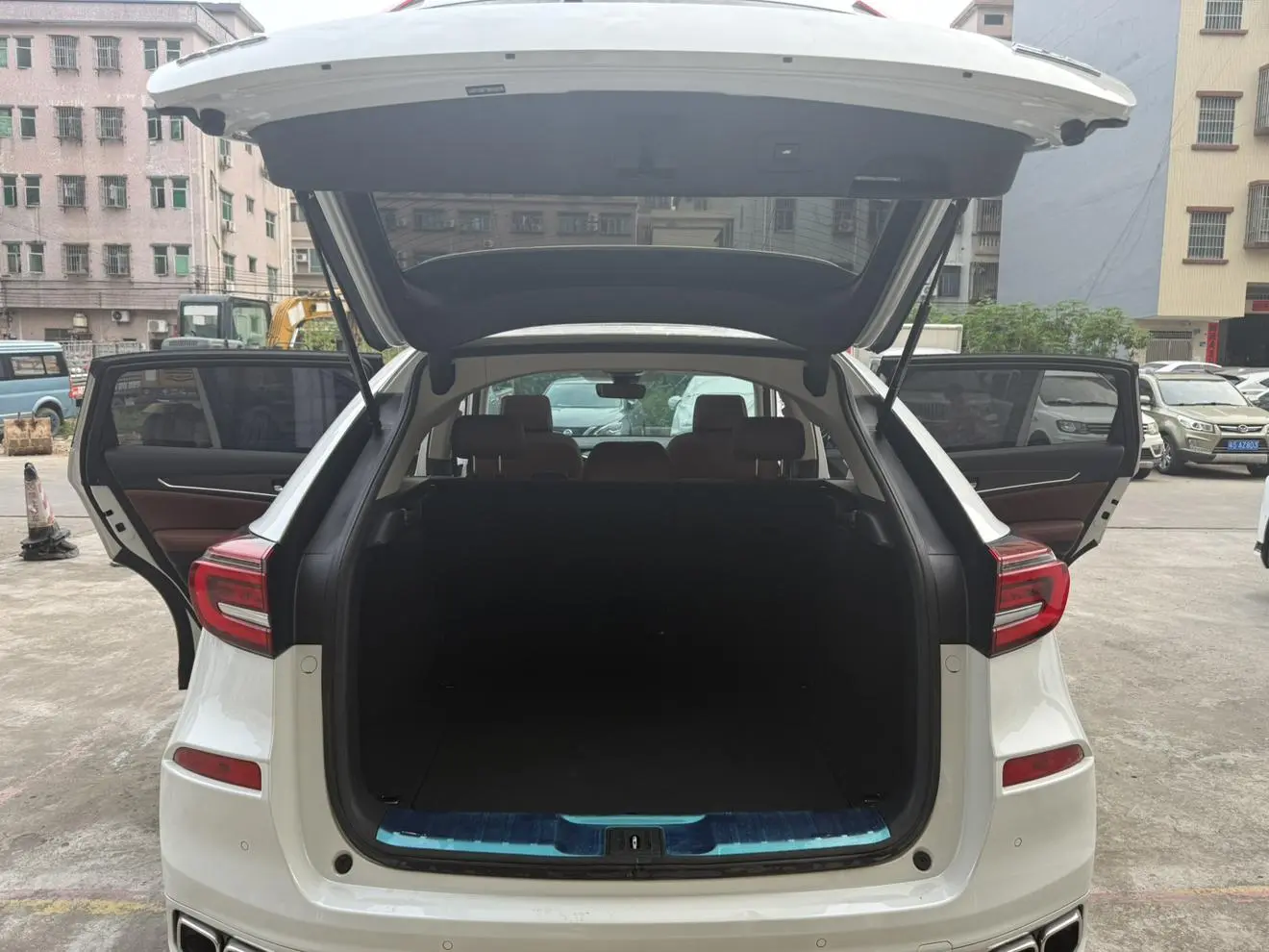 Honda Crown Road 370 TURBO 9AT Premium Edition AWD