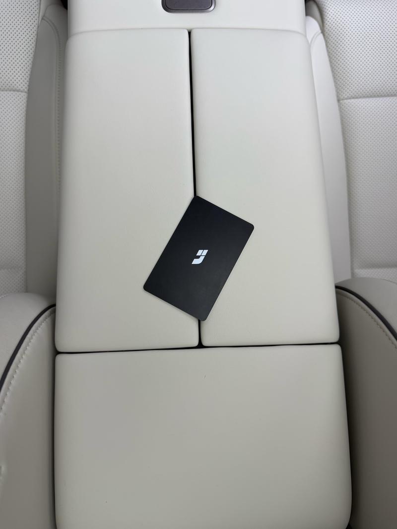 Li Auto Ideal i6 2025