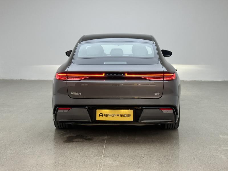Geely Galaxy Galaxy E8 2024
