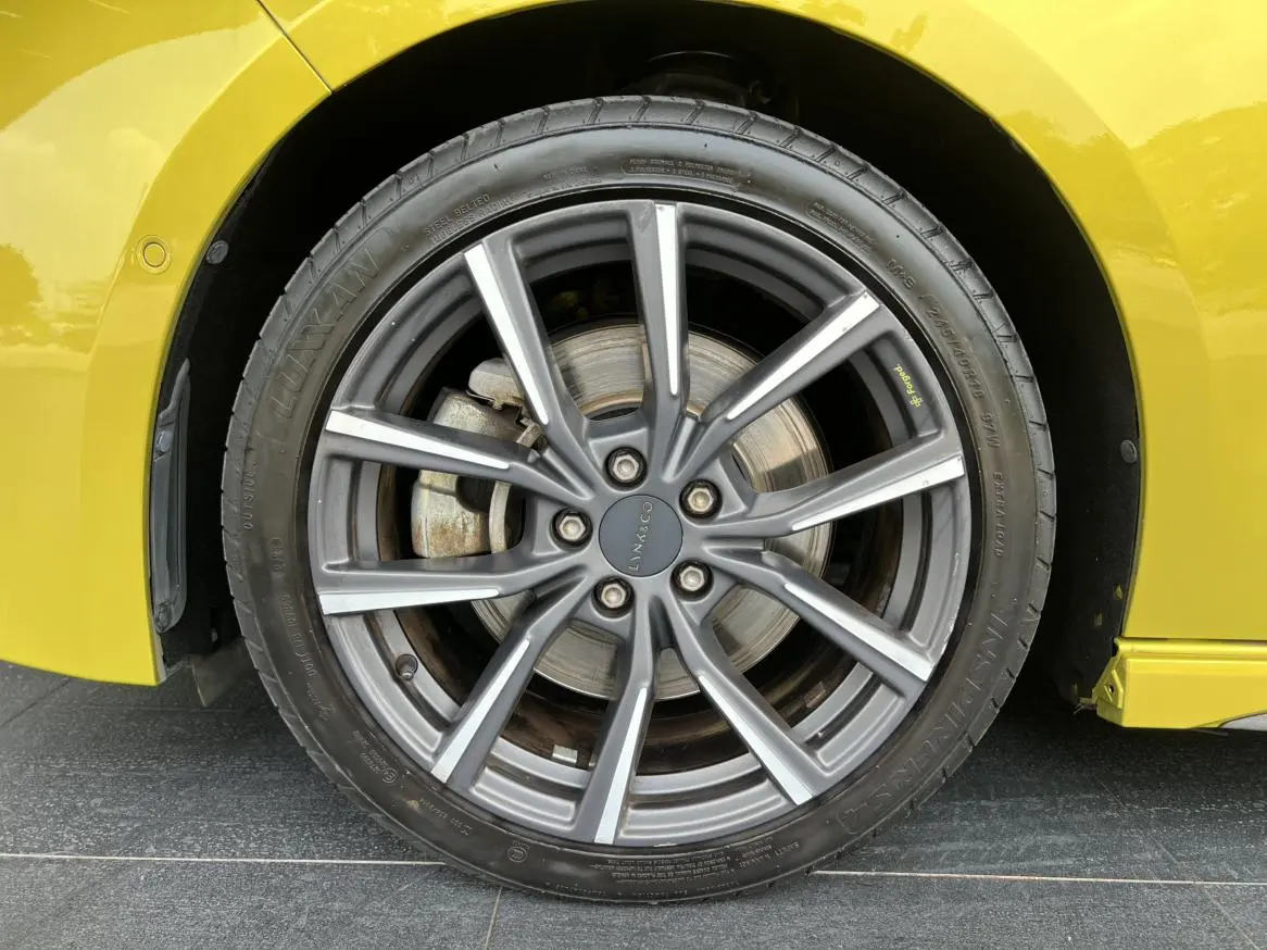 LYNK & CO Lynk 03 03+2.0 TD Automatic Yufeng Version
