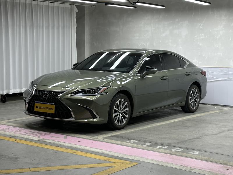 Lexus Lexus ES 2022