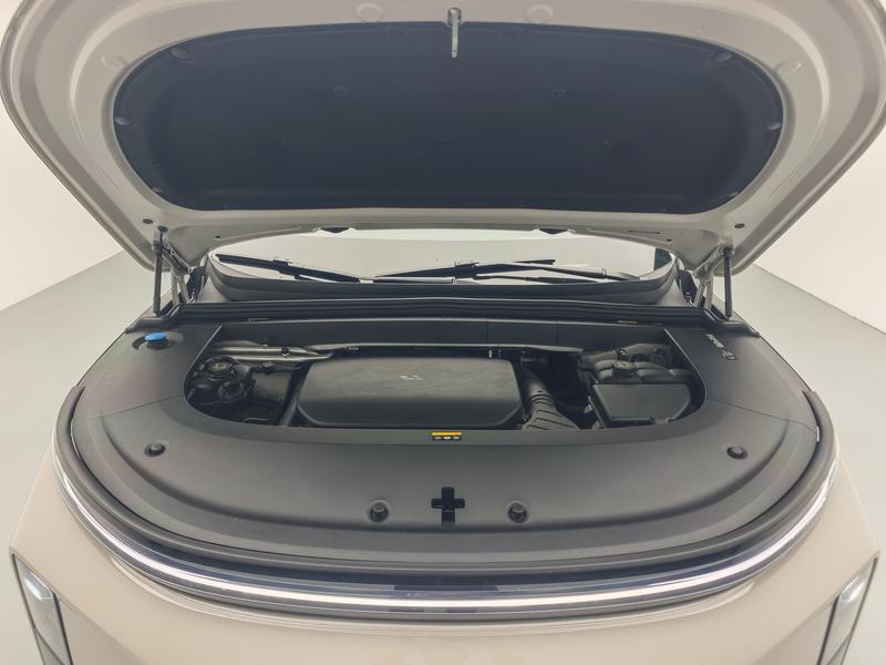 Li Auto Ideal L6 2024
