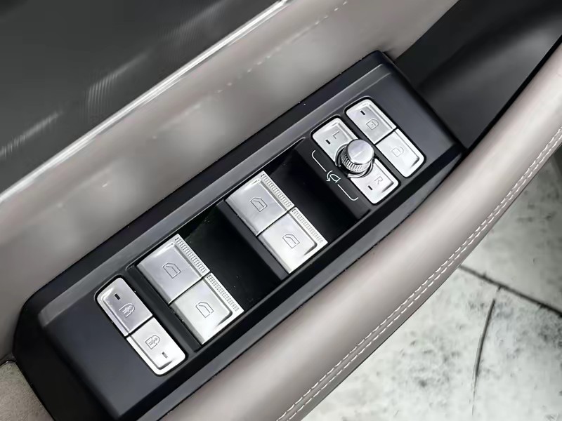 Lynk & Co Lynk&Co 09 EM-P 2023