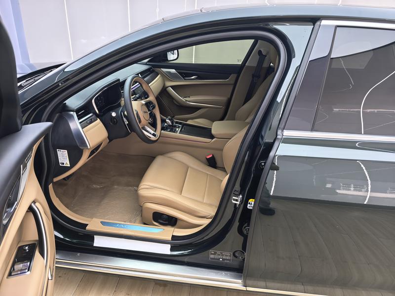 Jaguar Jaguar XFL 2024