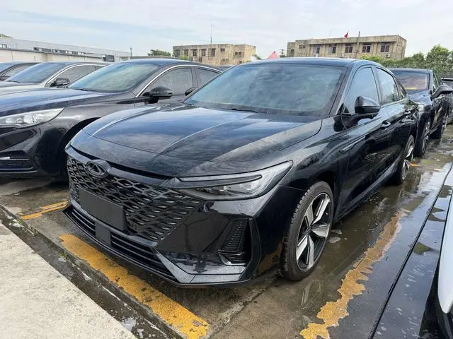Chery Fulwin Arrizo 8 1.6TGDI DCT Yi