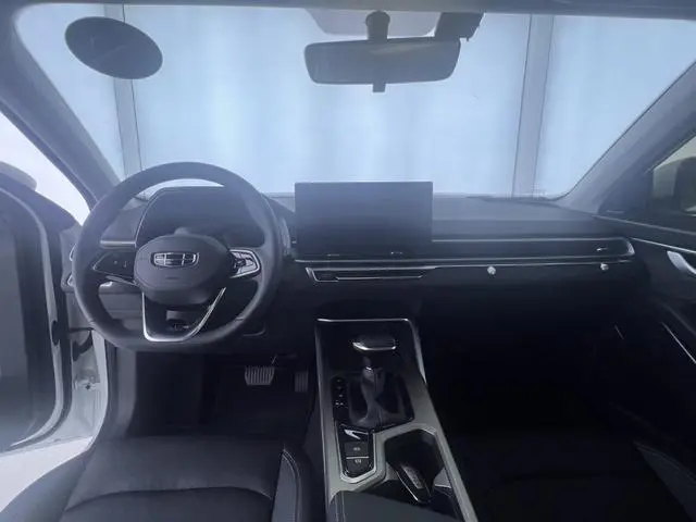 Geely Emgrand 4th generation Champion Edition 1.5L CVT Luxury