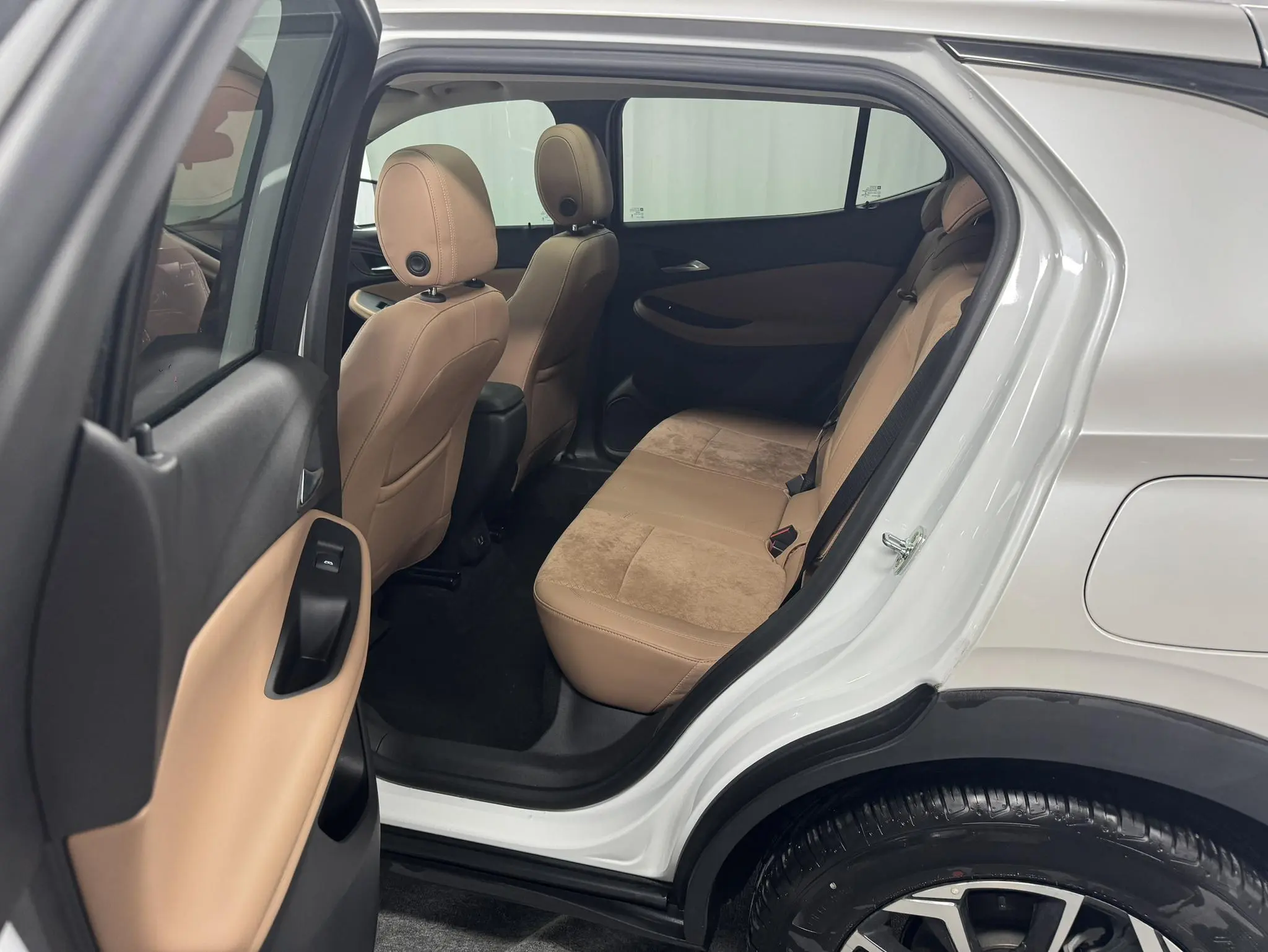 Buick Angkola Plus 1.5T Smart Fun Edition
