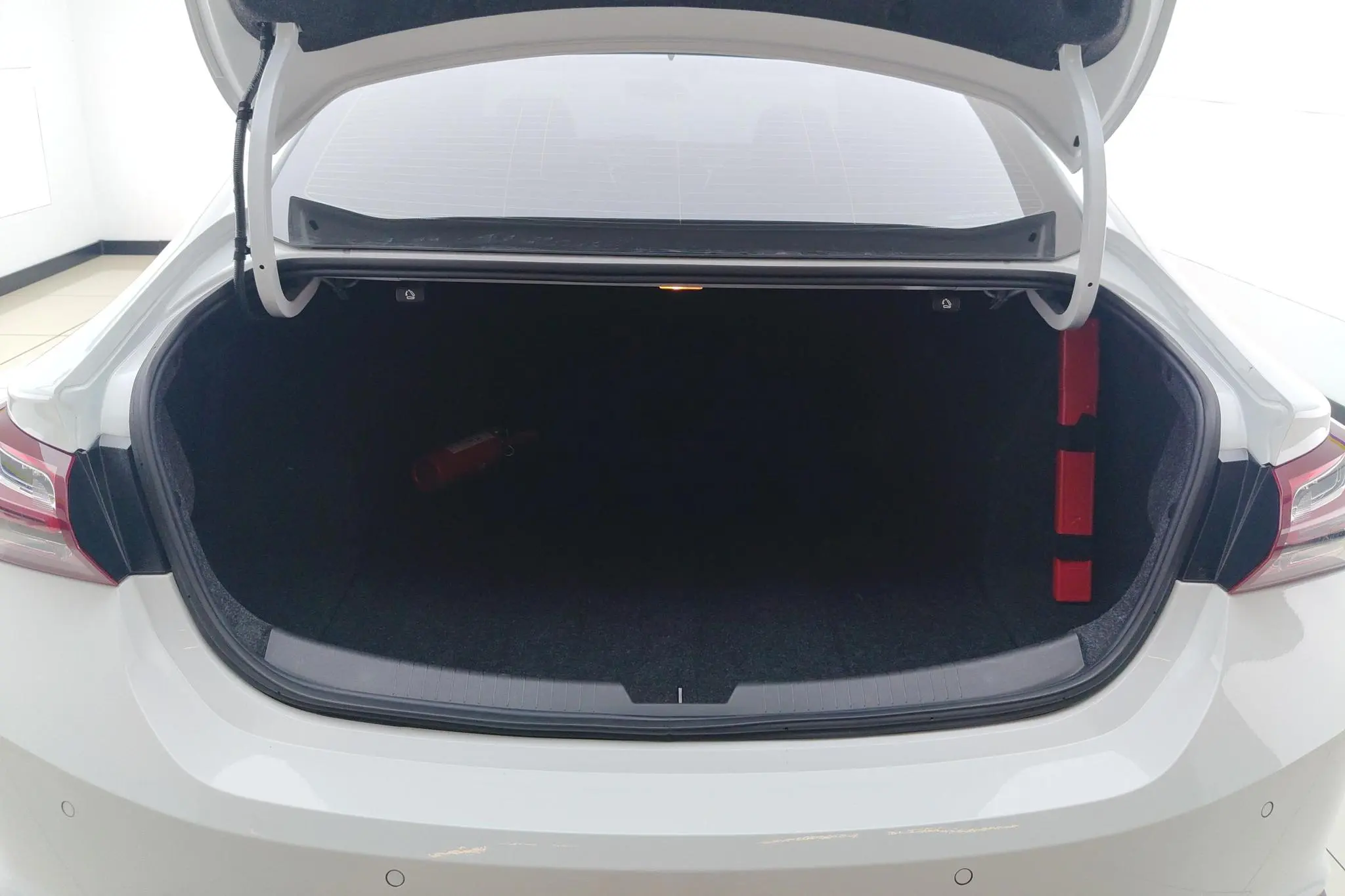 Chevrolet Mai Ruibao XL Redline 550T automatic sharp version