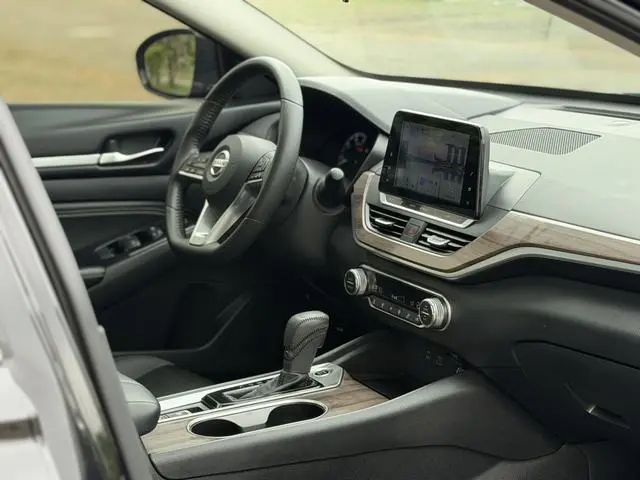 Nissan Teana 2.0 L XL Comfort Edition