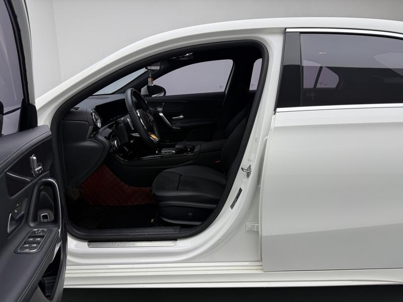 Mercedes-Benz Mercedes Benz A-Class 2021