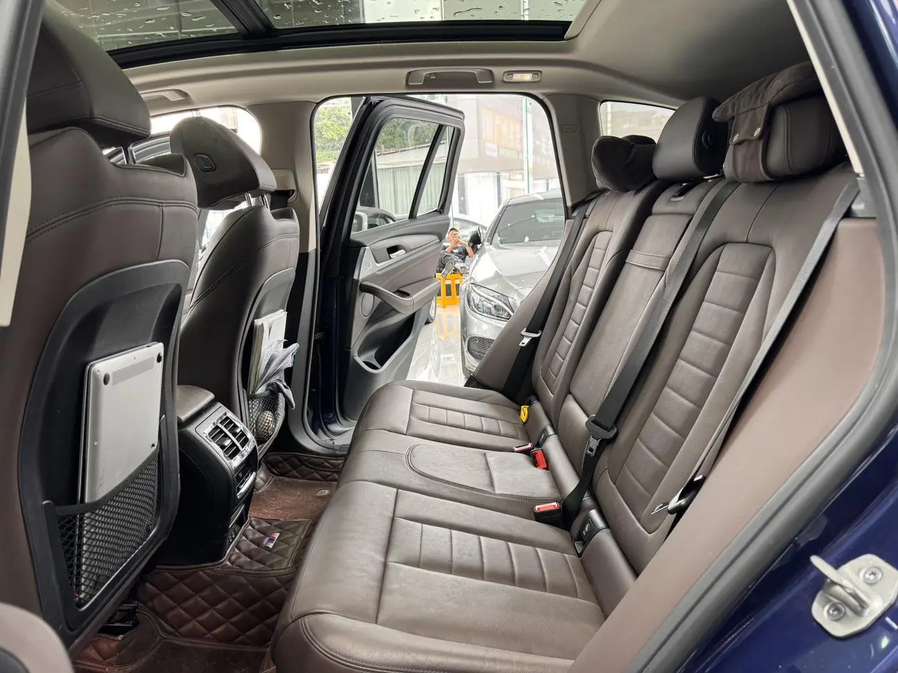 BMW BMW X3 xDrive28i M sports suit
