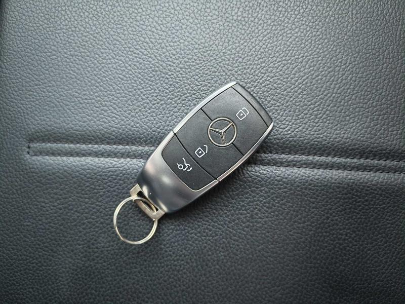 Mercedes-Benz Mercedes EQA 2023