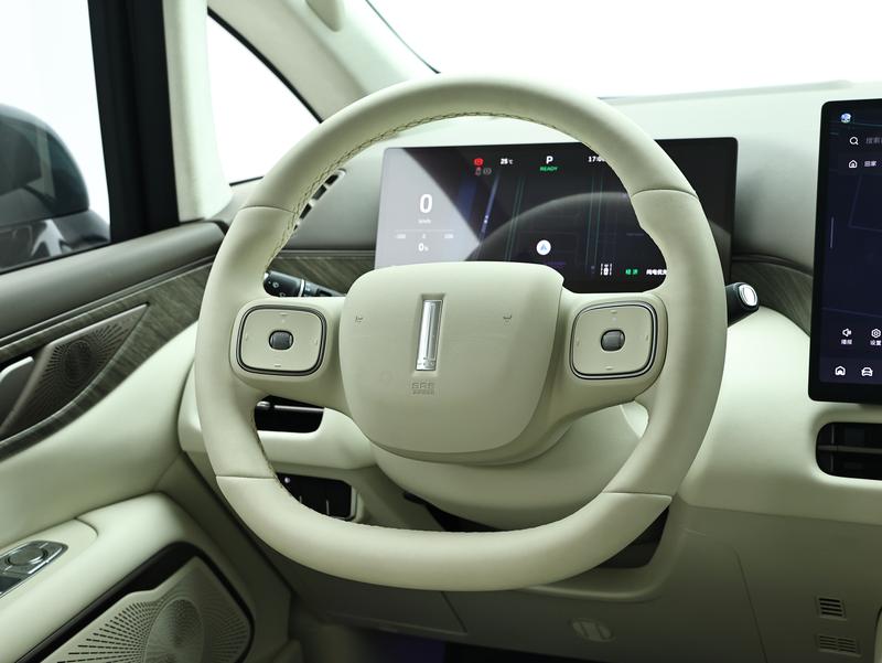 WEY 高山 PHEV 2025