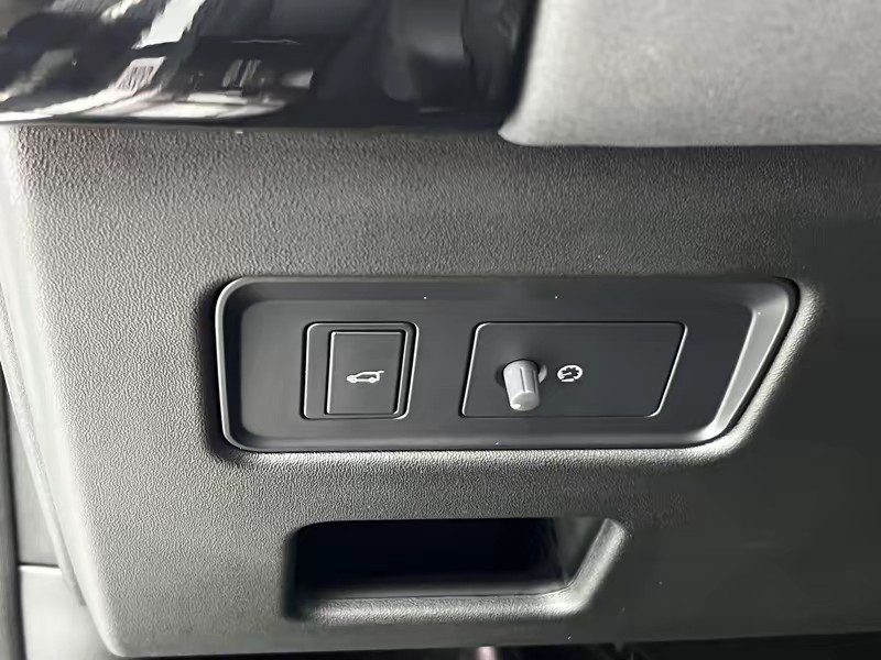 Land Rover discover 2018