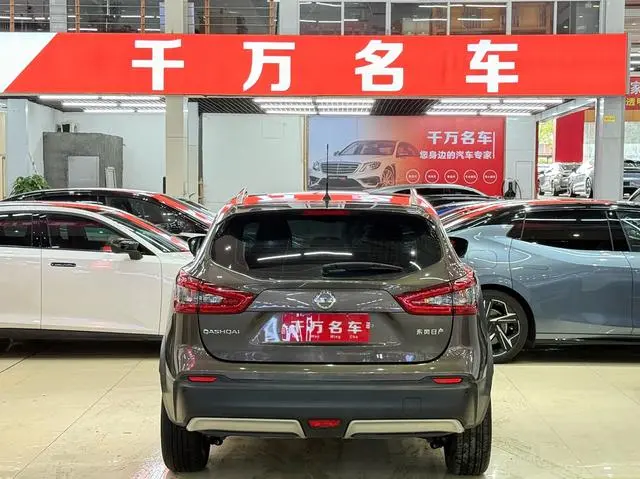 Nissan Qashqai 2.0L XV Prem.Deluxe Edition